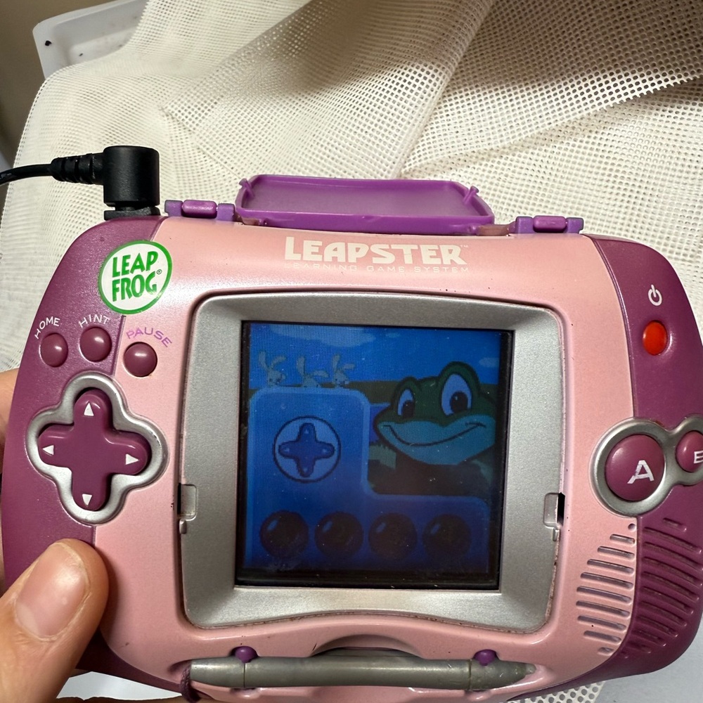 Leapster Pink Handheld Learning Game Console